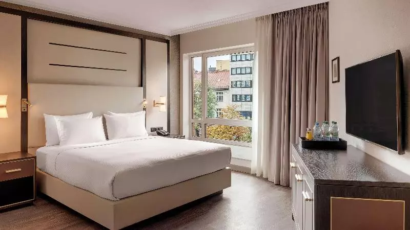 身障者適用スタンダードルーム, Hilton Munich City