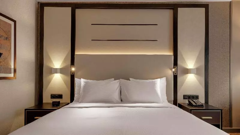 キングサイズベッドのスタンダードルーム, Hilton Munich City