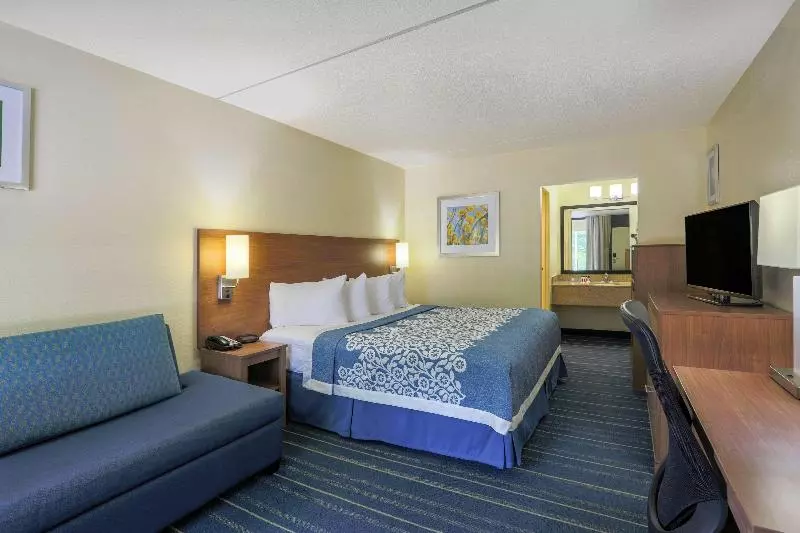 キングサイズベッドのデラックスルーム, Hilton Munich City