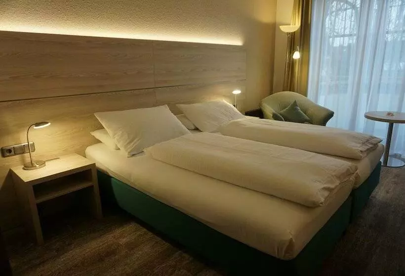 اتاق کلاس بیزنس, Kastanienhof