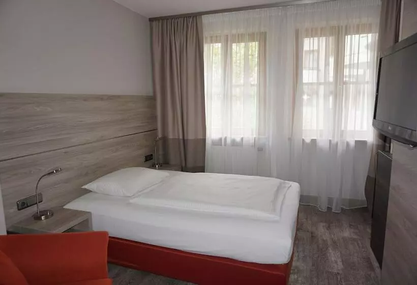 اتاق کلاس بیزنس, Kastanienhof