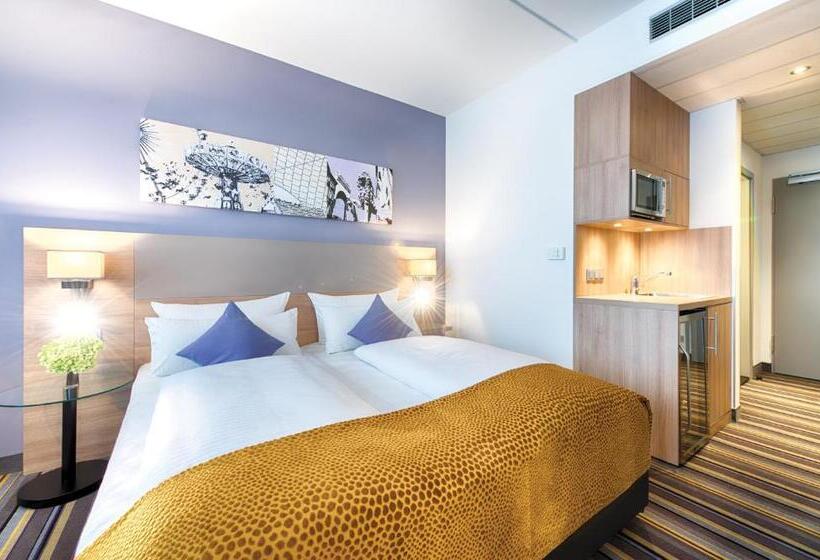 اتاق راحتی سه تخته, Leonardo Hotel Munich City North