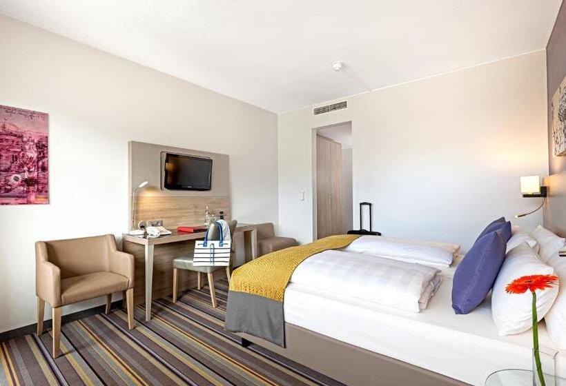 Трехместный Номер Комфорт, Leonardo Hotel Munich City North