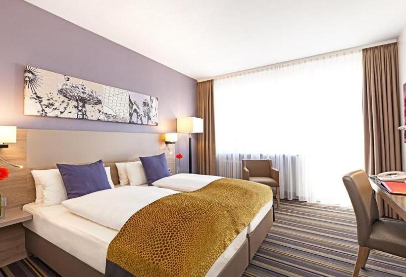اتاق راحتی سه تخته, Leonardo Hotel Munich City North