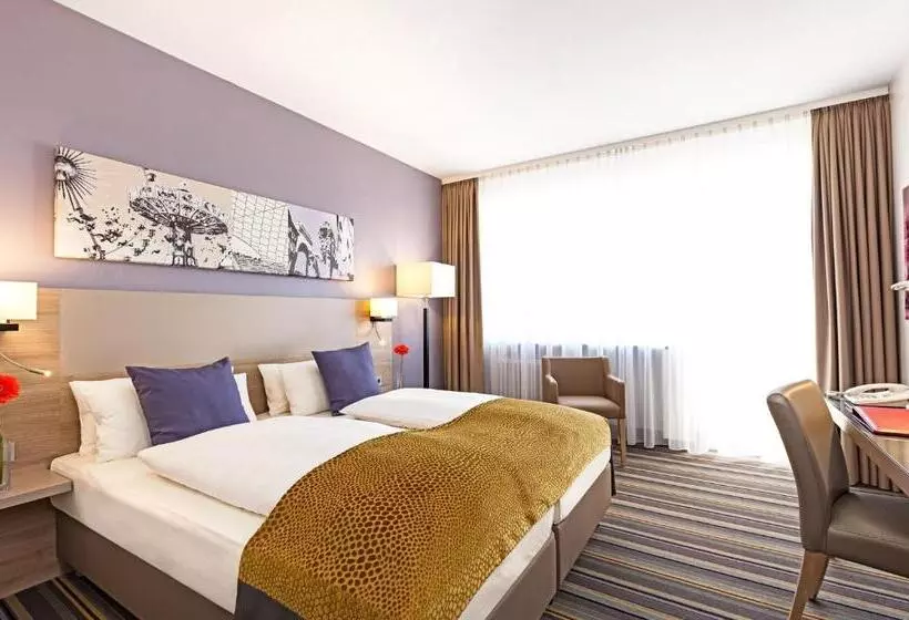 اتاق راحتی سه تخته, Leonardo Hotel Munich City North