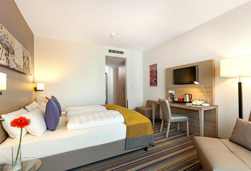 Номер Superior, Leonardo Hotel Munich City North