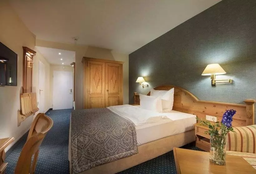 スーペリアシングルルーム, Maritim Titisee