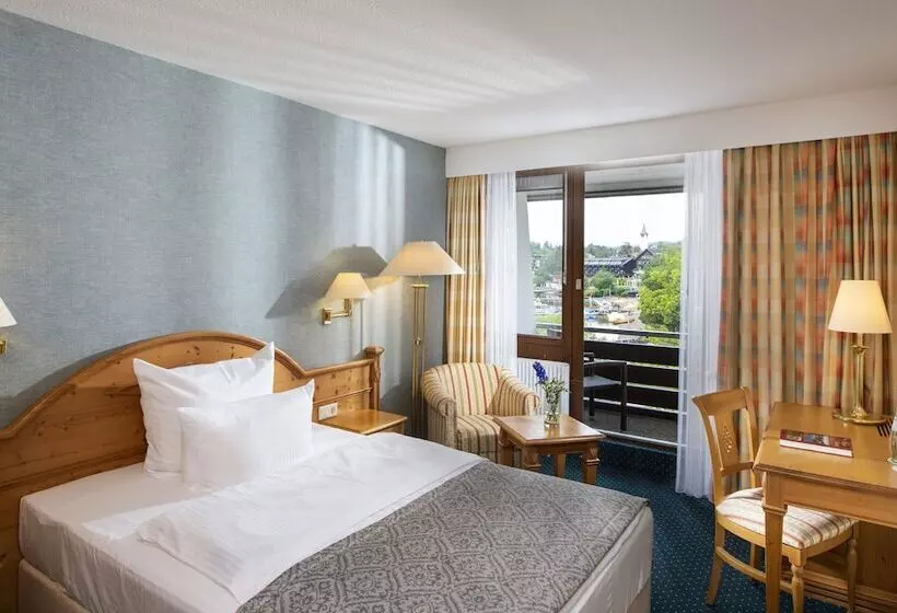 スーペリアシングルルーム, Maritim Titisee