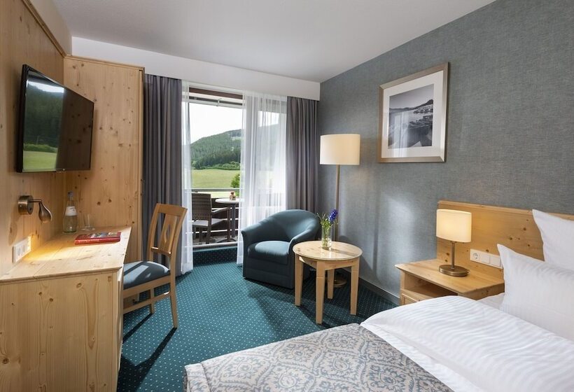 غرفة كومفورت فردية, Maritim Titisee