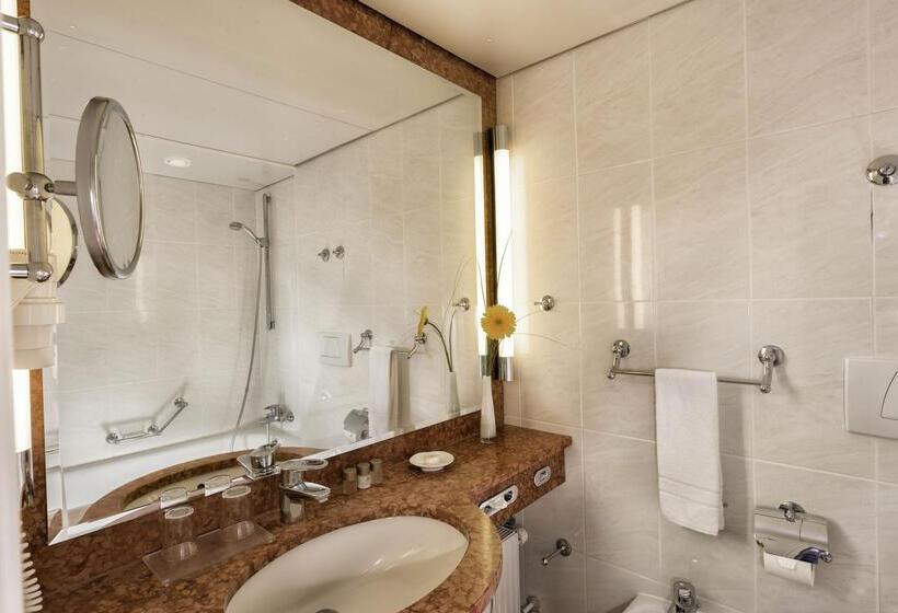 غرفة سوبيريور فردية, Maritim Titisee