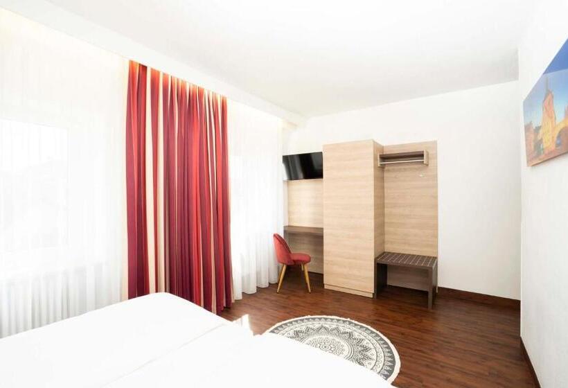 Klassisches Zimmer, National