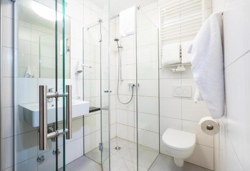 Klassisches Zimmer, National