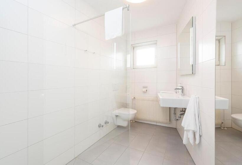 1 Schlafzimmer Apartment, National