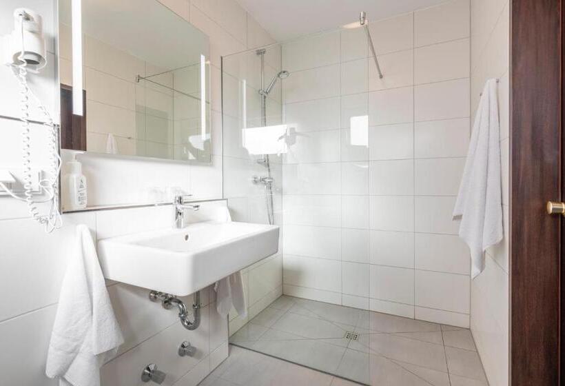 1 Schlafzimmer Apartment, National