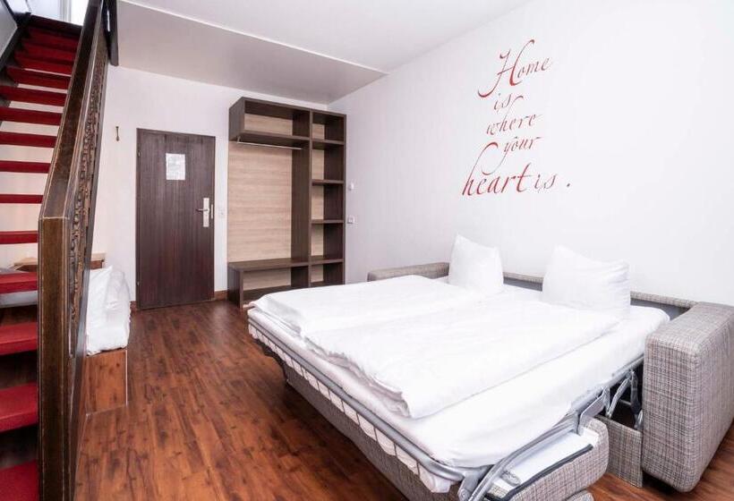 1 Schlafzimmer Apartment, National