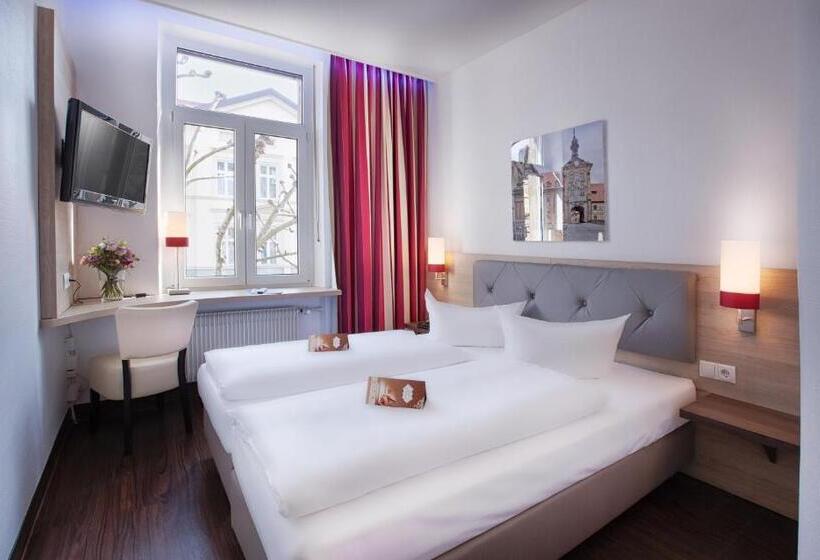 Klassisches Zimmer, National