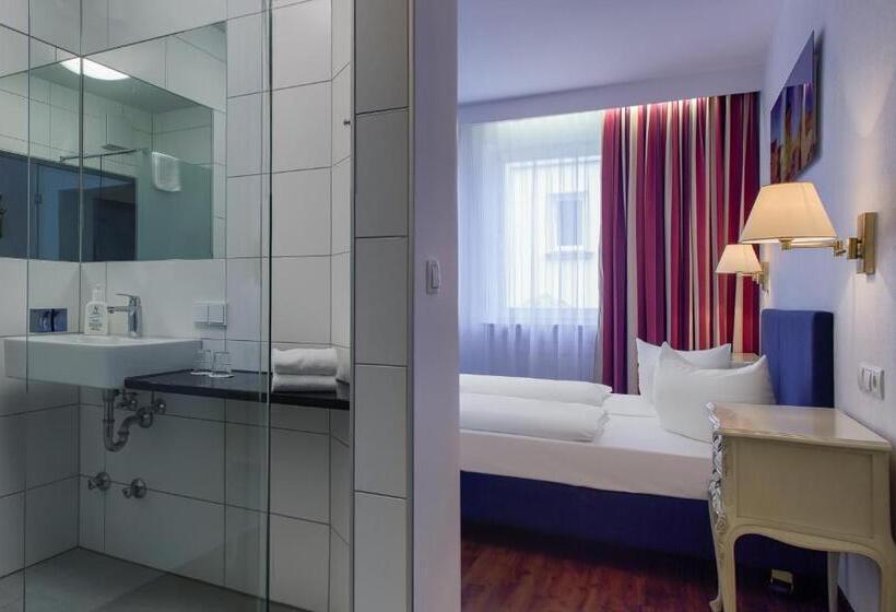 Klassisches Zimmer, National