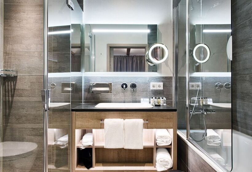 Люкс Мастер, Obermuhle 4s Boutique Resort