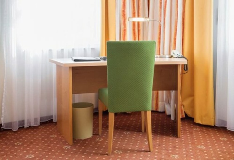 Quarto clássico, Rad