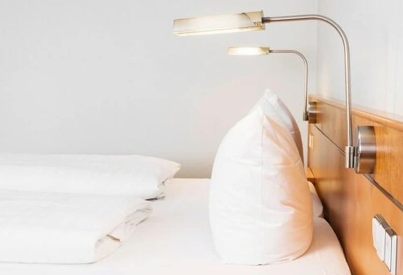 Quarto clássico, Rad