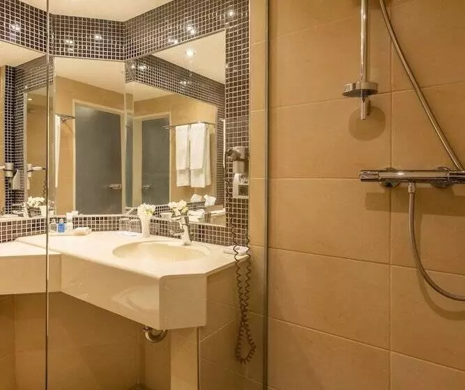 Superior-huone, Radisson Blu Hotel Erfurt