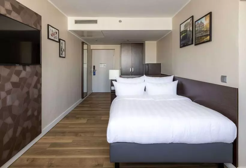 Superior-huone, Radisson Blu Hotel Erfurt