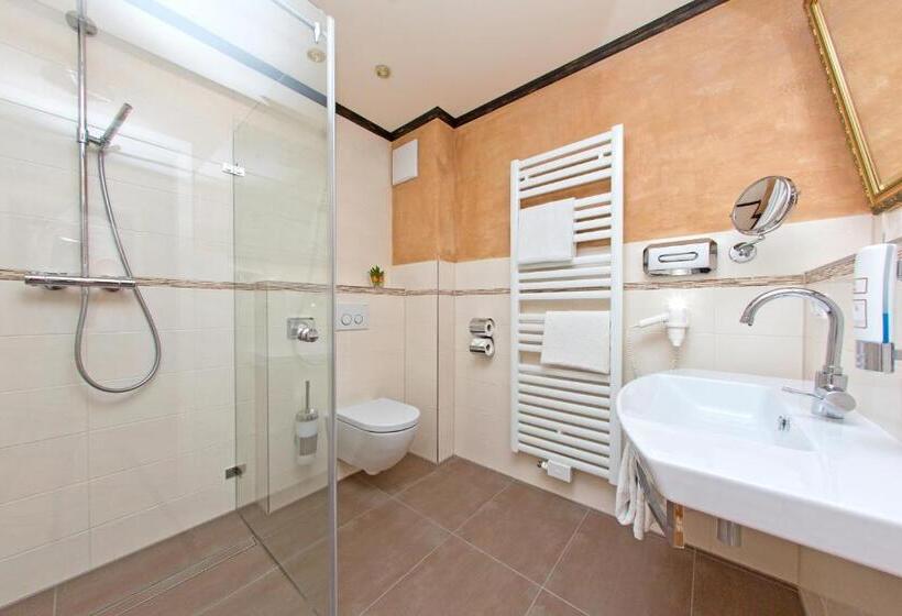 高级大房间, Reiterhof