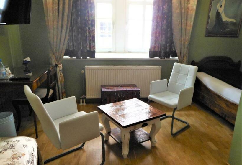 غرفة قياسية فردية, Vier Jahreszeiten