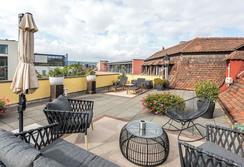 수피리어 룸, Wurzburger Hof