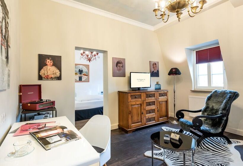 주니어 스위트, Wurzburger Hof