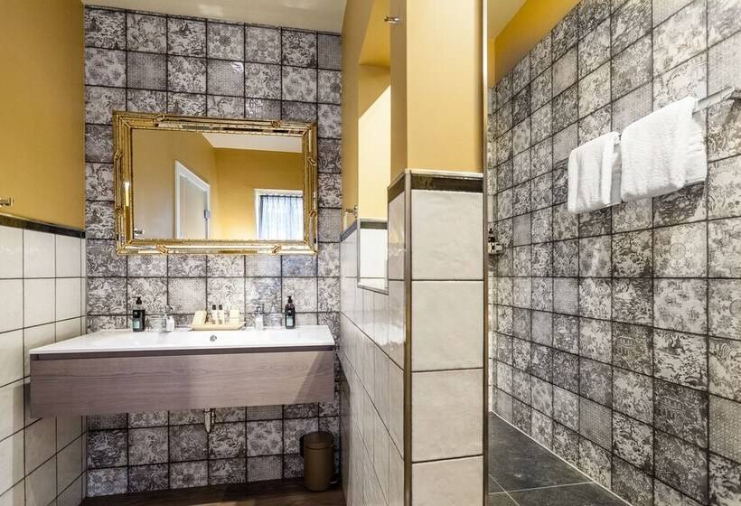 스위트, Wurzburger Hof