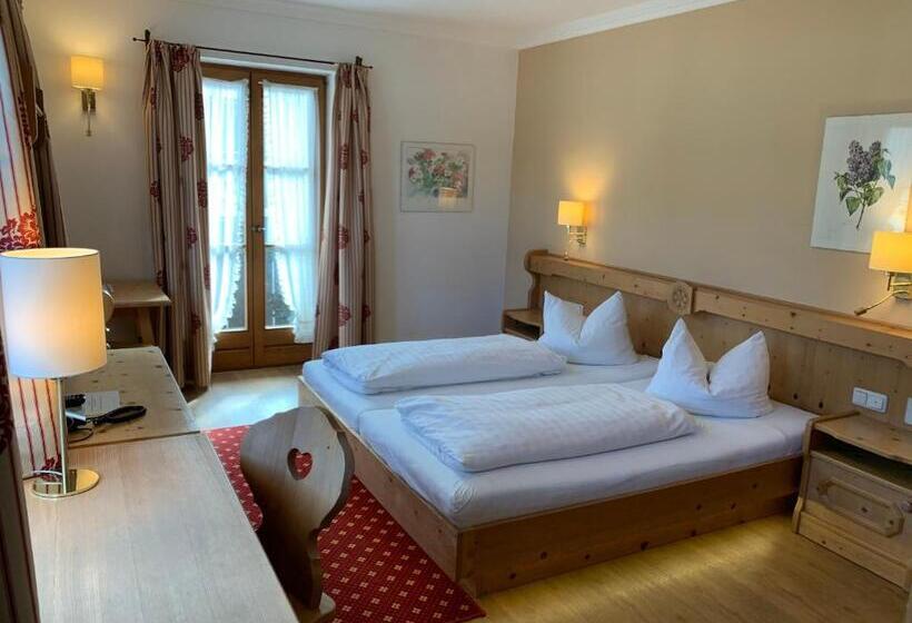 חדר סטנדרט, Zur Post