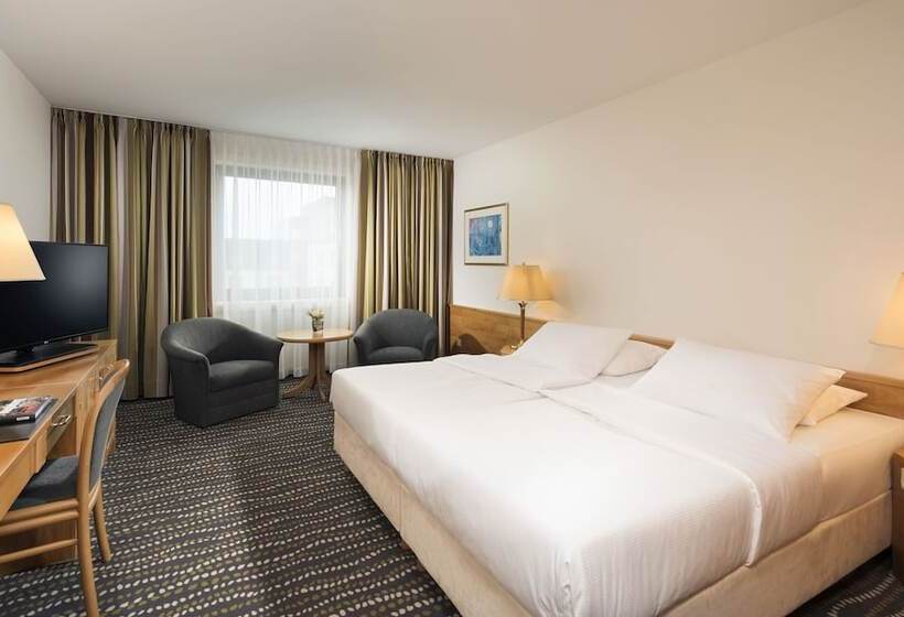수피리어 룸, Maritim Hotel Magdeburg