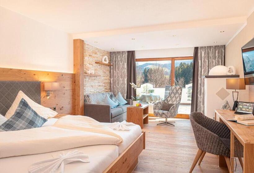 Номер Deluxe с Балконом, Parkhotel Burgmühle