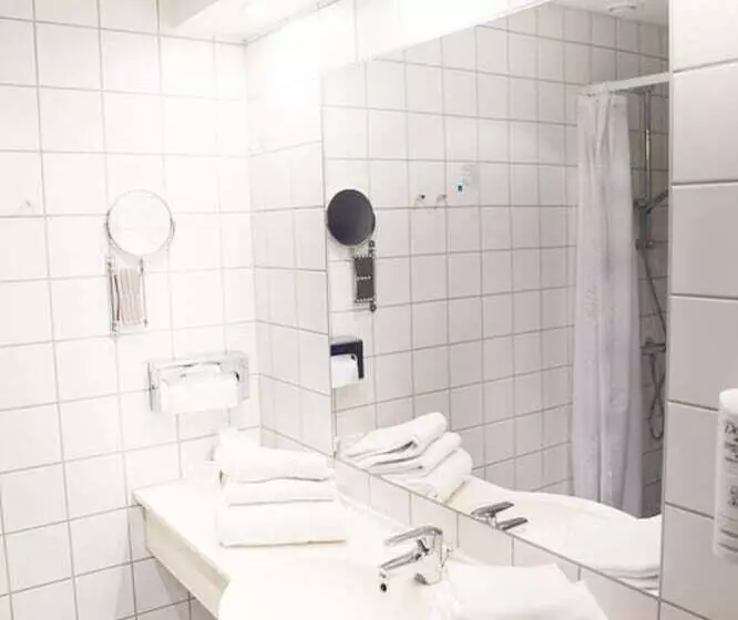 اتاق لوکس, Svendborg