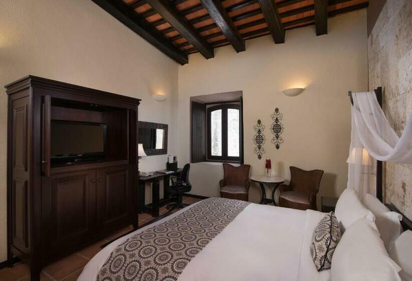 اتاق استاندارد, Hodelpa Nicolas de Ovando