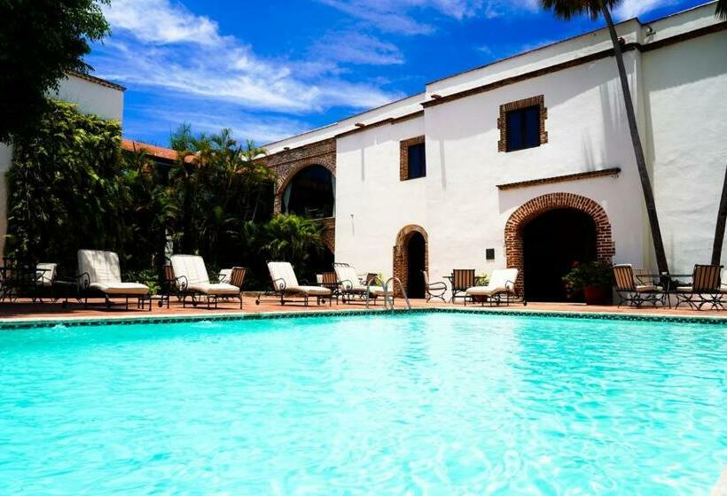 اتاق استاندارد, Hodelpa Nicolas de Ovando