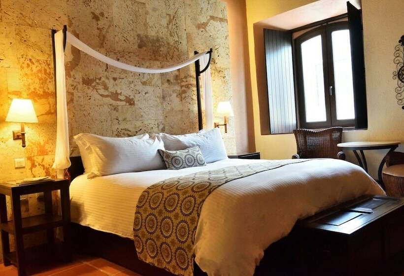 اتاق استاندارد, Hodelpa Nicolas de Ovando