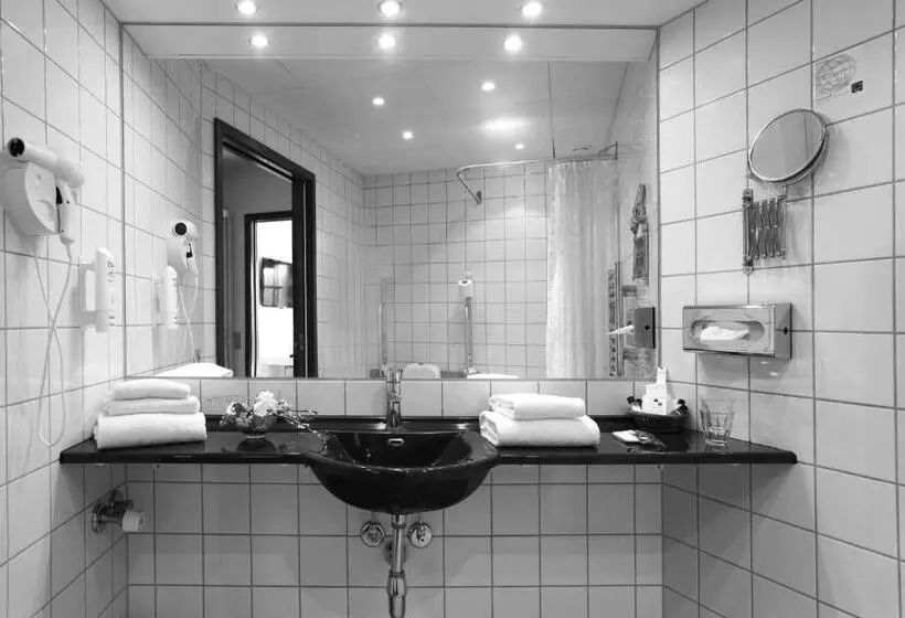 اتاق لوکس, Svendborg