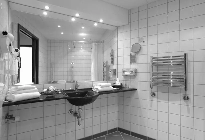 اتاق لوکس, Svendborg