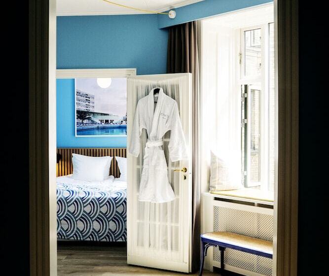 סוויטת ג'וניור, Coco