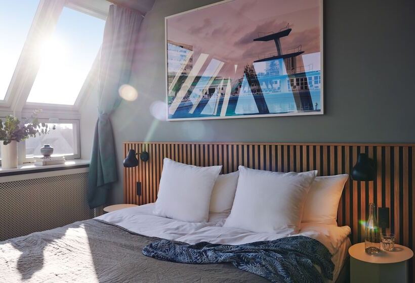 סוויטת ג'וניור, Coco