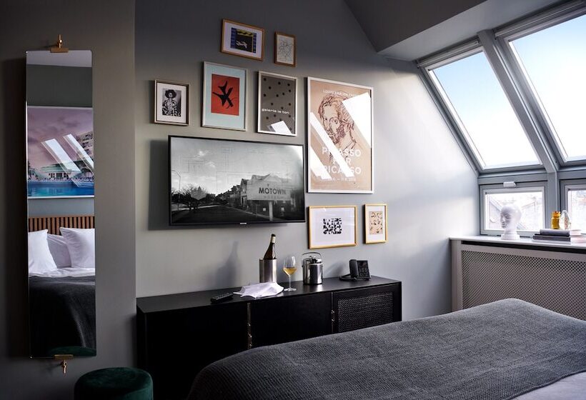 חדר סופריור, Coco