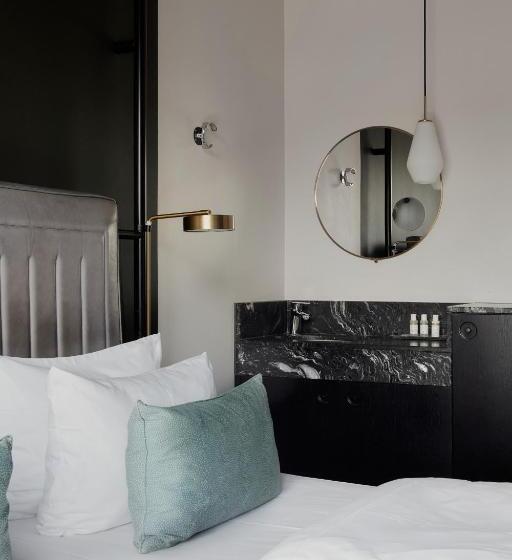 חדר סופריור, Danmark