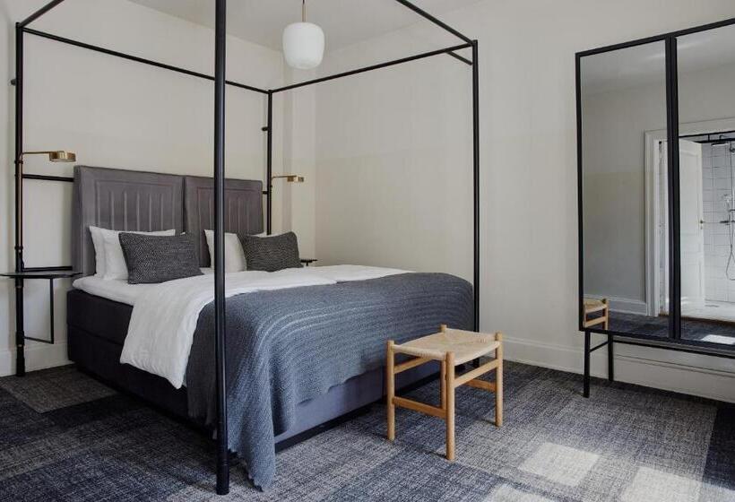 חדר סופריור, Danmark