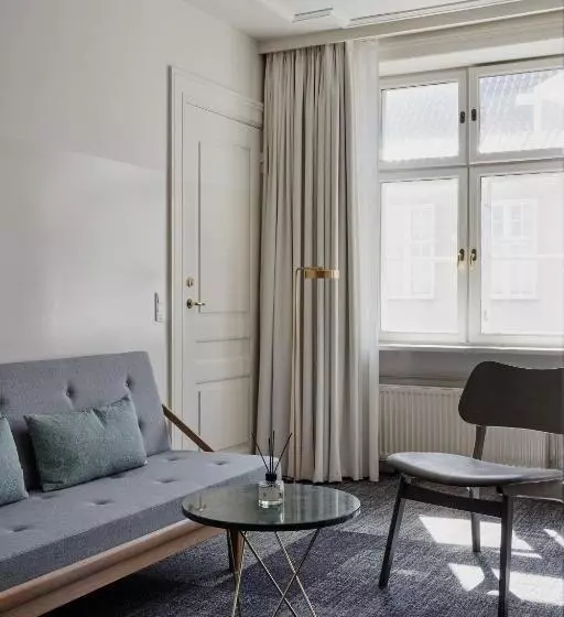 Suite Junior, Danmark