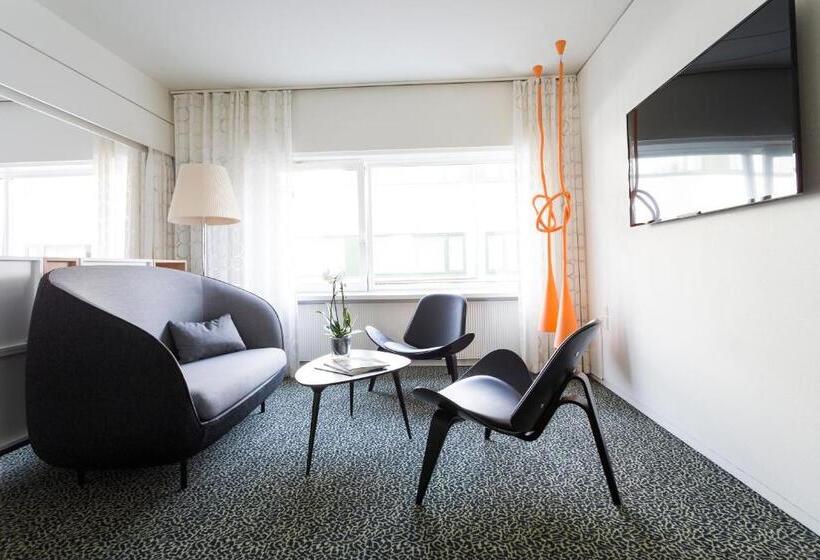 מיטת קינג בסוויטה, Glostrup Park