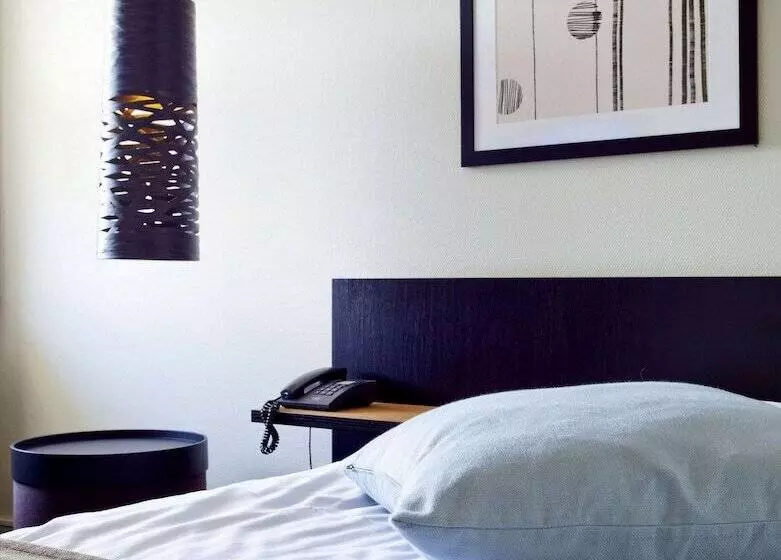 Chambre Confort Individuelle, Glostrup Park