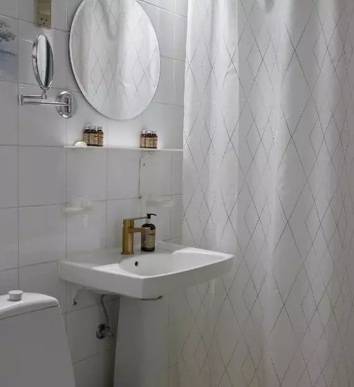 Junior Suite, Hamlet