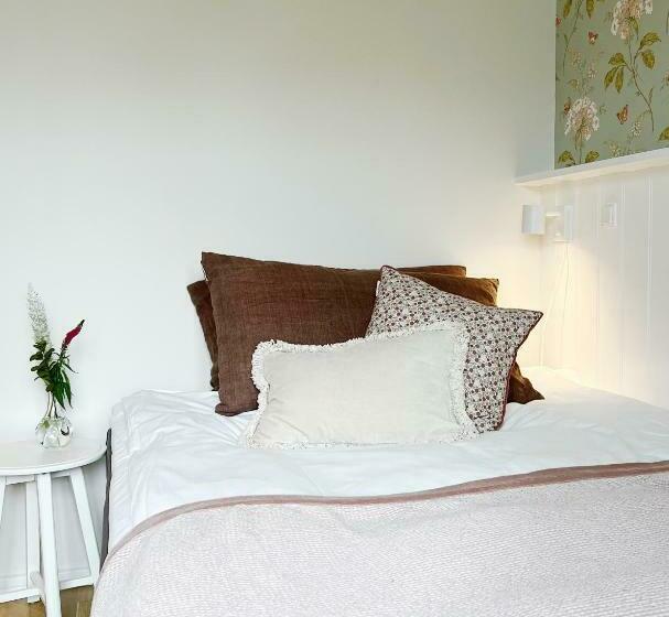 غرفة قياسية فردية, Hjerting Bade